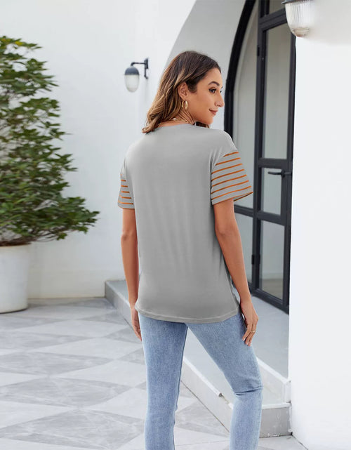 Load image into Gallery viewer, Color Block Round Neck Short Sleeve T-Shirt
