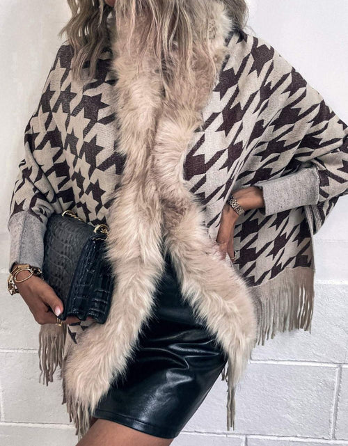Load image into Gallery viewer, Houndstooth Fringe Hem Poncho
