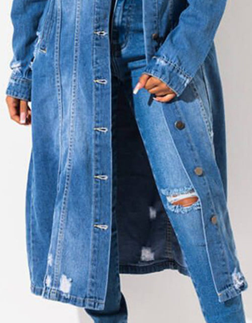 Load image into Gallery viewer, Long Sleeve Raw Hem Denim Jacket
