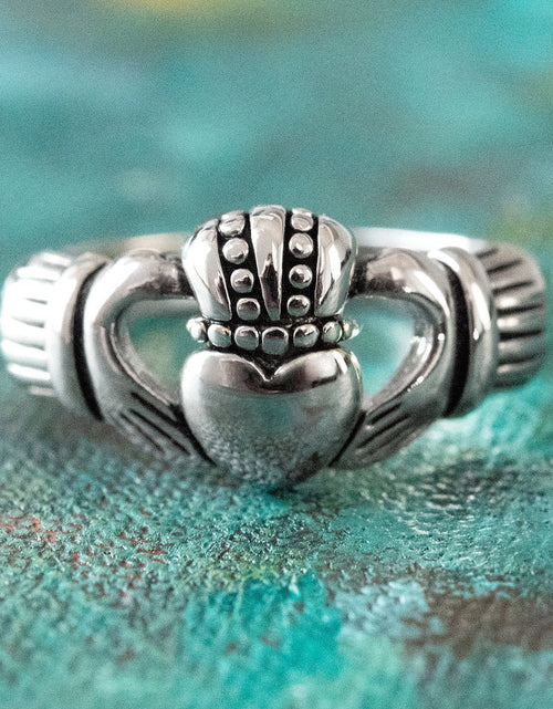 Load image into Gallery viewer, Handcrafted Vintage Ring 18k Gold Irish Claddagh Ring Antique #R1768 Antique Rings Jewelry by PVD Vintage Jewelry
