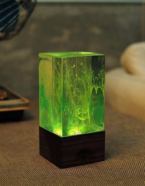 Load image into Gallery viewer, Resin table decor - Aurora by EP Light
