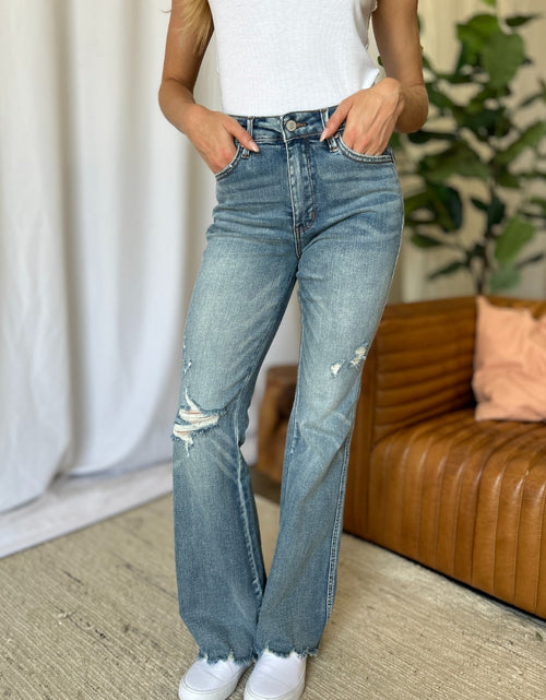 Load image into Gallery viewer, Judy Blue Full Size Medium Rise Tummy Control Destroy Flare
