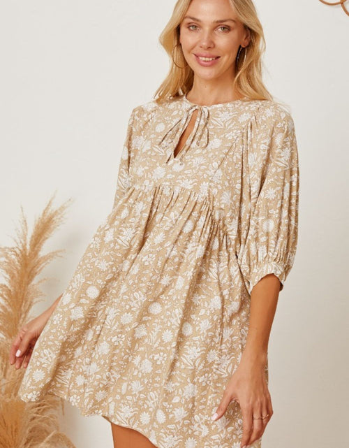 Load image into Gallery viewer, Floral Tie Neck Ruched Babydoll Dress
