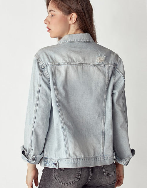 Load image into Gallery viewer, RISEN Distressed Button Up Jacket
