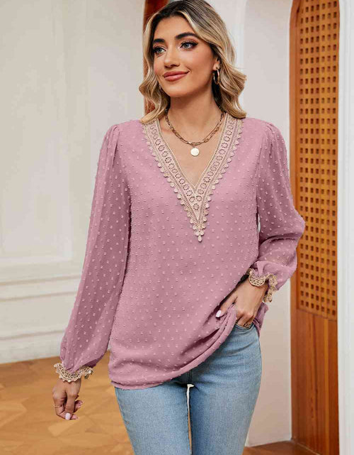 Load image into Gallery viewer, Swiss Dot Contrast V-Neck Blouse
