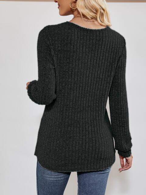 Load image into Gallery viewer, V-Neck Ribbed Long Sleeve Top
