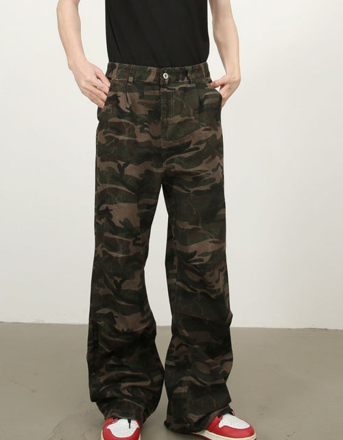 Load image into Gallery viewer, Men's Camouflage Jeans with Pockets

