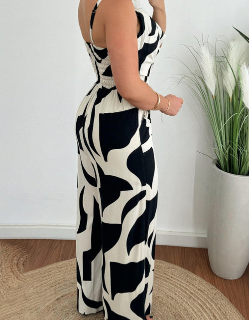 Load image into Gallery viewer, Two-Tone Spaghetti Strap Wide Leg Jumpsuit
