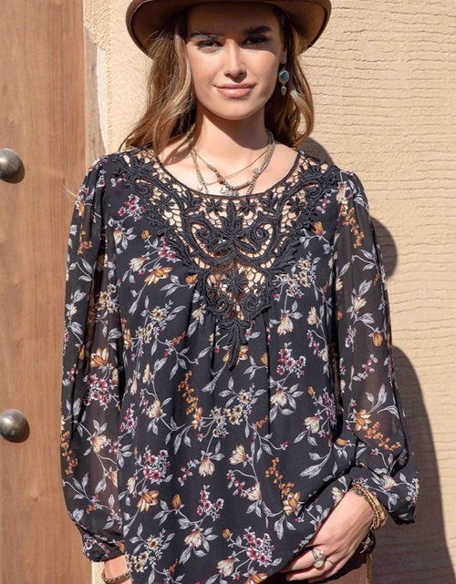 Load image into Gallery viewer, Printed Round Neck Long Sleeve Blouse
