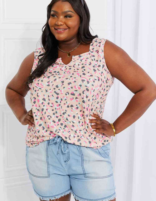 Load image into Gallery viewer, Heimish Full Size Printed Sleeveless Top
