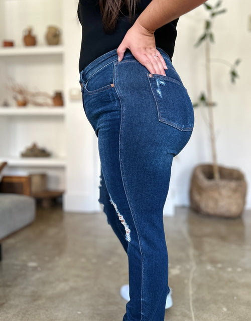 Load image into Gallery viewer, Judy Blue Full Size High Waist Rigid Magic Heavy Destroy Straight Jeans
