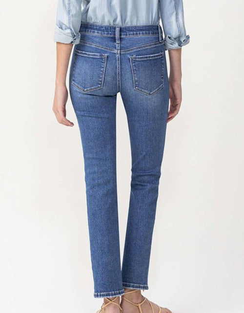 Load image into Gallery viewer, Lovervet Full Size Maggie Midrise Slim Ankle Straight Jeans
