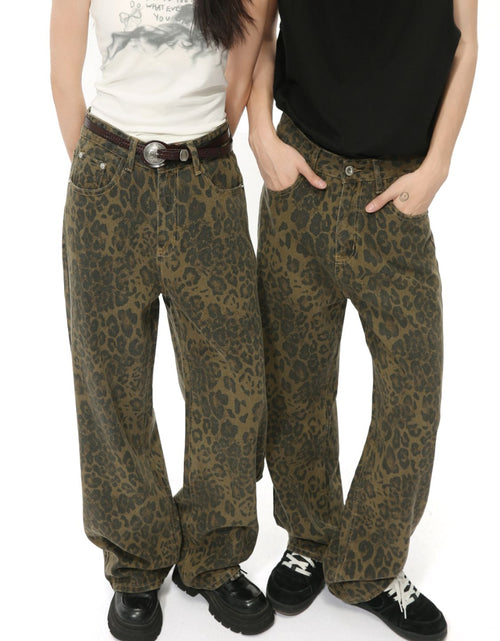 Load image into Gallery viewer, Leopard Jeans with Pockets
