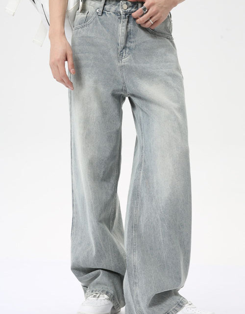 Load image into Gallery viewer, Wide Leg Jeans with Pockets
