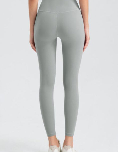 Load image into Gallery viewer, Wide Waistband Slim Fit Active Leggings

