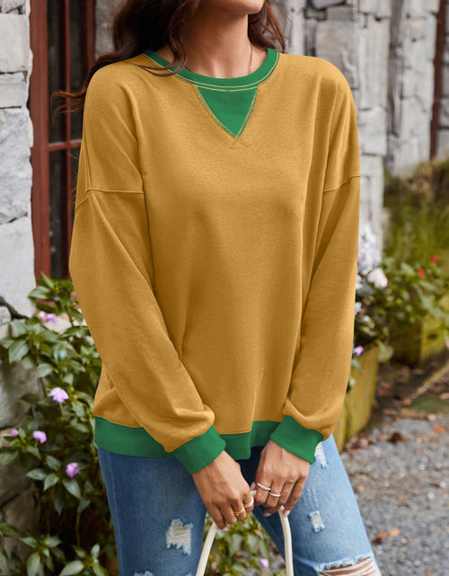Load image into Gallery viewer, Lovelet Contrast Round Neck Long Sleeve Sweatshirt
