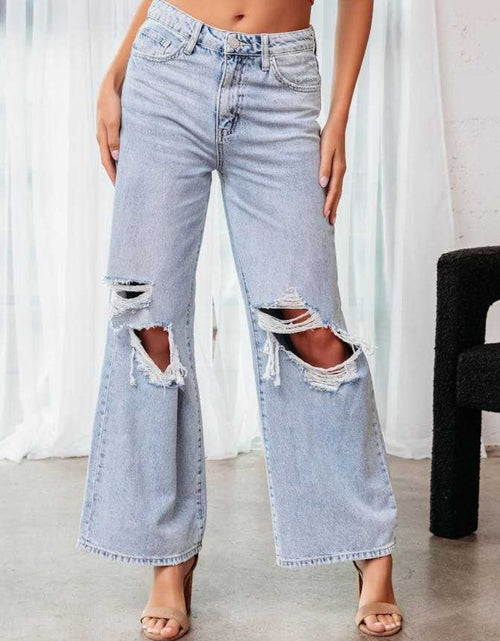 Load image into Gallery viewer, Distressed Wide Leg Jeans with Pockets
