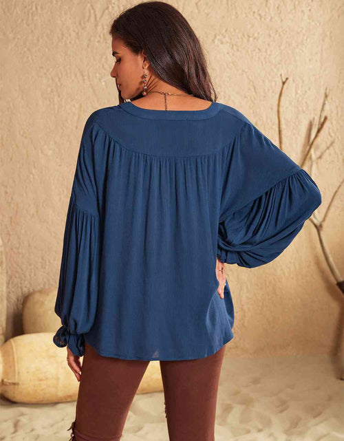Load image into Gallery viewer, Tie Neck Long Sleeve Blouse
