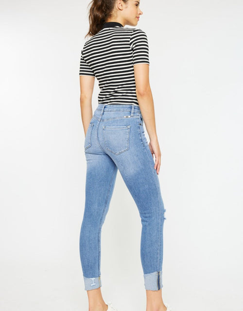 Load image into Gallery viewer, Kancan Distressed Cat's Whiskers Button Fly Jeans
