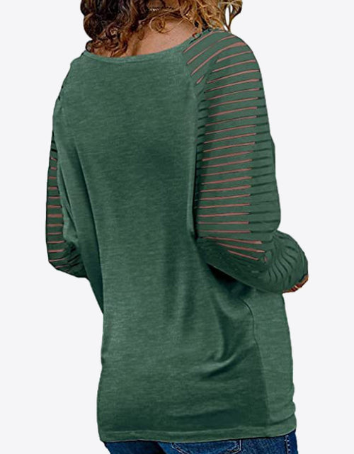 Load image into Gallery viewer, V-Neck Long Raglan Sleeve Top
