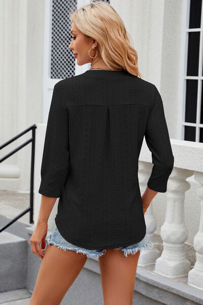 Load image into Gallery viewer, Eyelet Notched Knit Jacquard Top
