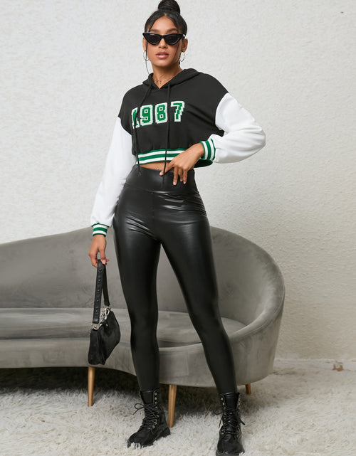 Load image into Gallery viewer, 1987 Graphic Cropped Hoodie

