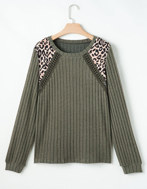 Load image into Gallery viewer, Leopard Round Neck Long Sleeve T-Shirt
