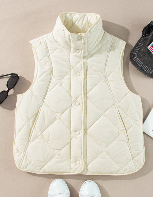 Load image into Gallery viewer, Snap Down Texture Vest Coat with Pockets
