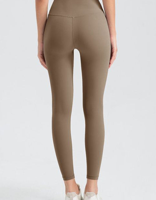 Load image into Gallery viewer, Wide Waistband Slim Fit Active Leggings
