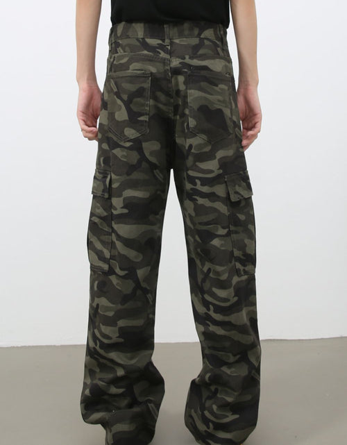 Load image into Gallery viewer, Men's Camouflage Jeans with Pockets
