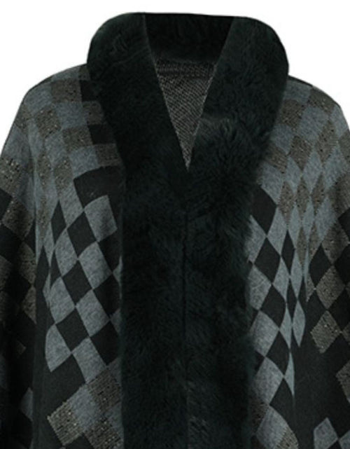 Load image into Gallery viewer, Fuzzy Checkered Long Sleeve Poncho
