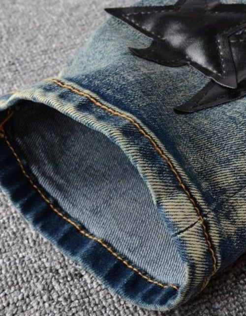 Load image into Gallery viewer, Men's Washed Star Slim Jeans
