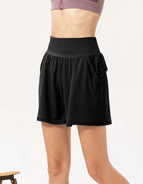 Load image into Gallery viewer, Pocketed Elastic Waist Active Shorts
