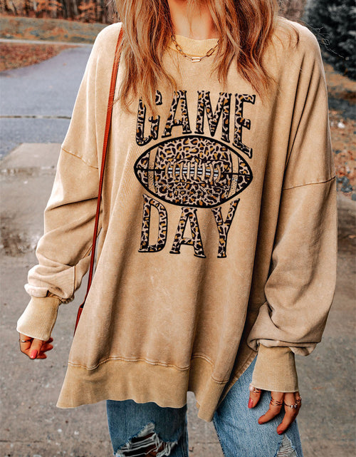 Load image into Gallery viewer, GAME DAY Graphic Sweatshirt
