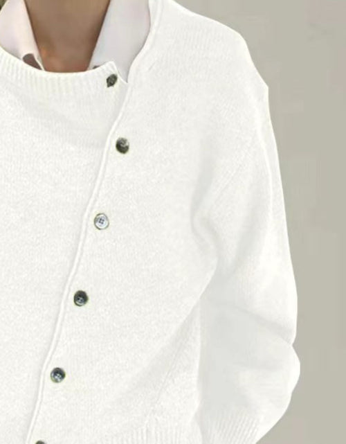 Load image into Gallery viewer, Dropped Shoulder Buttoned Cardigan
