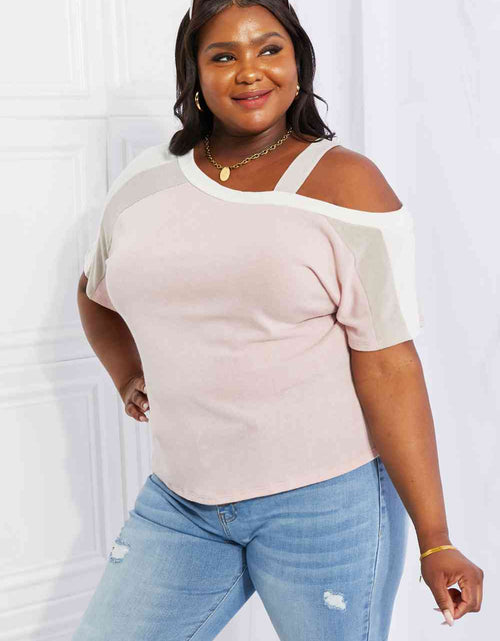 Load image into Gallery viewer, Andree by Unit Full Size Something Simple Cold Shoulder Tee

