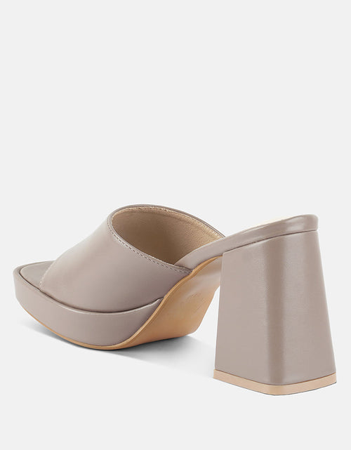 Load image into Gallery viewer, flexes flared block heel sandals by London Rag
