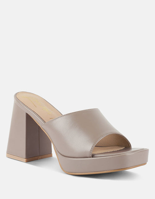 Load image into Gallery viewer, flexes flared block heel sandals by London Rag
