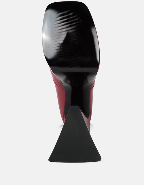 Load image into Gallery viewer, frosty high platform block heel chelsea boot by London Rag
