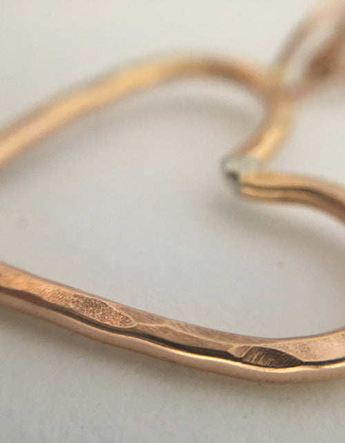Load image into Gallery viewer, Vintage Heart Necklace by Jennifer Cervelli Jewelry
