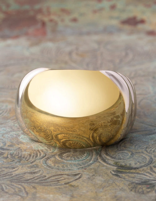 Load image into Gallery viewer, Vintage Women's Dome Ring 18k Gold Ring  Size: 7 by PVD Vintage Jewelry

