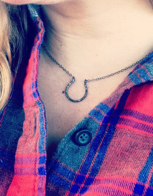 Load image into Gallery viewer, Lucky Horseshoe Charm Necklace by Jennifer Cervelli Jewelry
