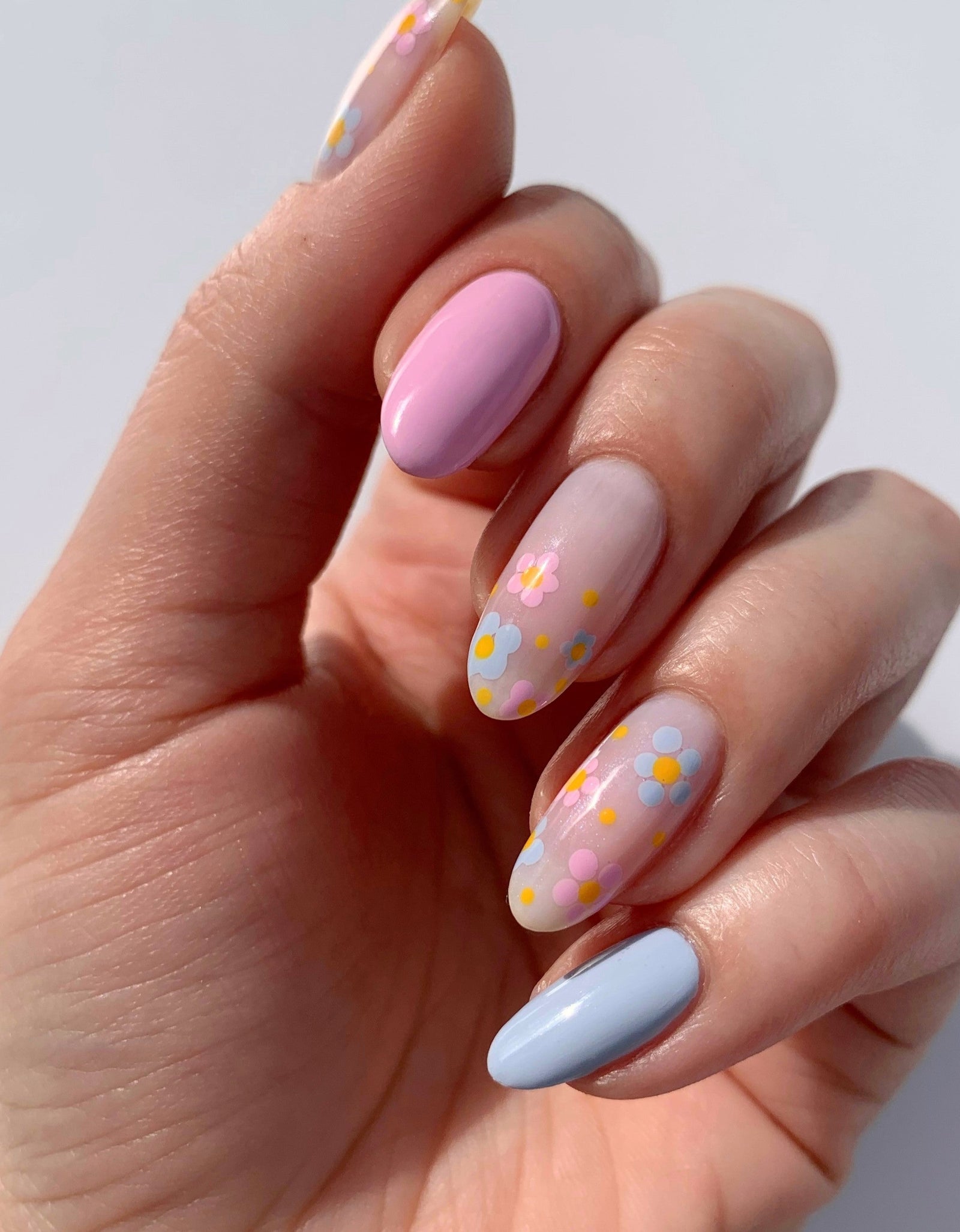 Dot & Detail Nail Art Tool by LONDONTOWN