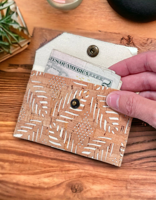 Load image into Gallery viewer, PETITE card wallet by Carry Courage
