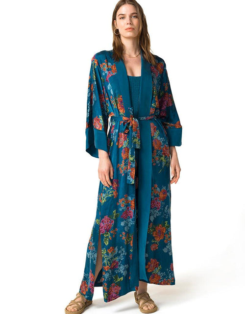 Load image into Gallery viewer, Joan Kimono by Ladiesse
