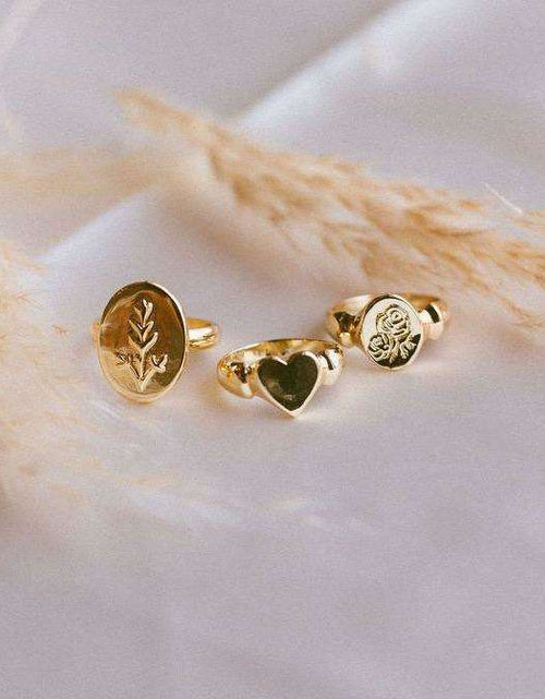 Load image into Gallery viewer, Venus Ring by Jonesy Wood
