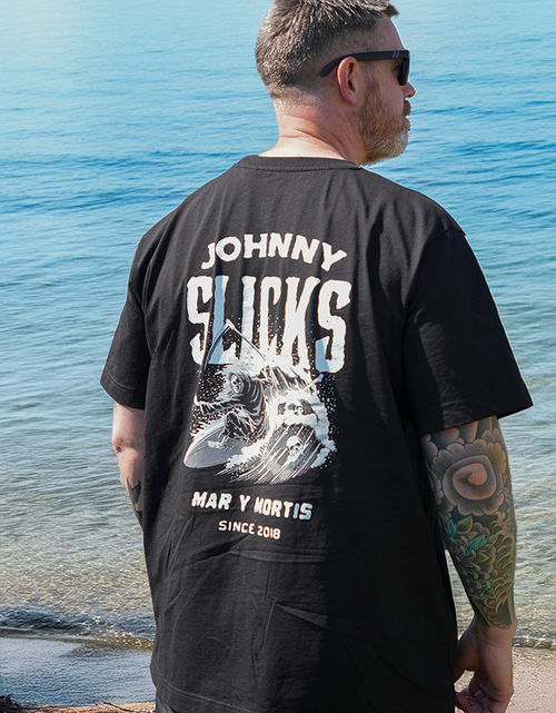 Load image into Gallery viewer, Mar Y Mortis Oversized Tee
