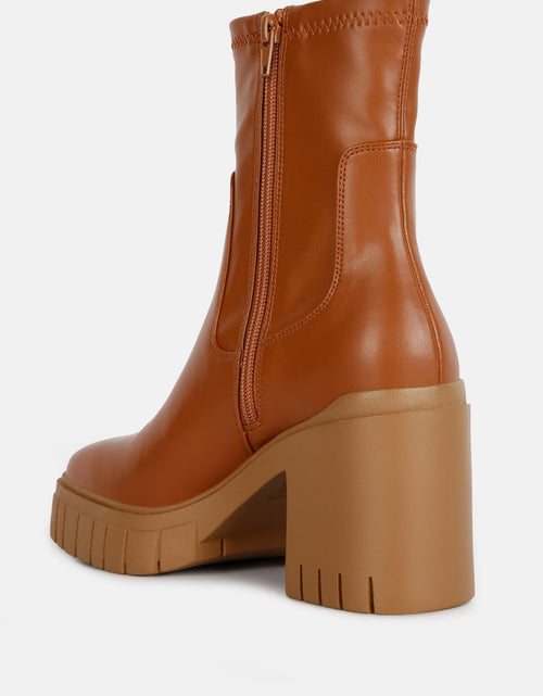 Load image into Gallery viewer, kokum faux leather platform ankle boots by London Rag

