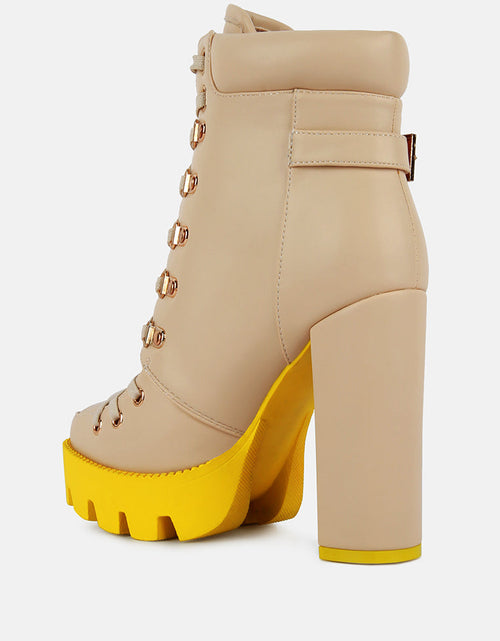 Load image into Gallery viewer, larch cushion collared biker boots by London Rag
