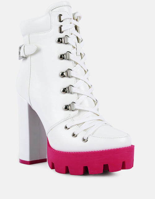 Load image into Gallery viewer, larch cushion collared biker boots by London Rag
